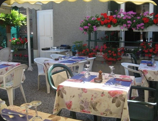 Screenshot 2026-04-02 at 08-10-33 Café du Soleil Corsier – Restaurant à Corsier GE local.ch