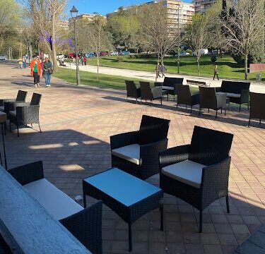 Bar con terraza en Mostoles